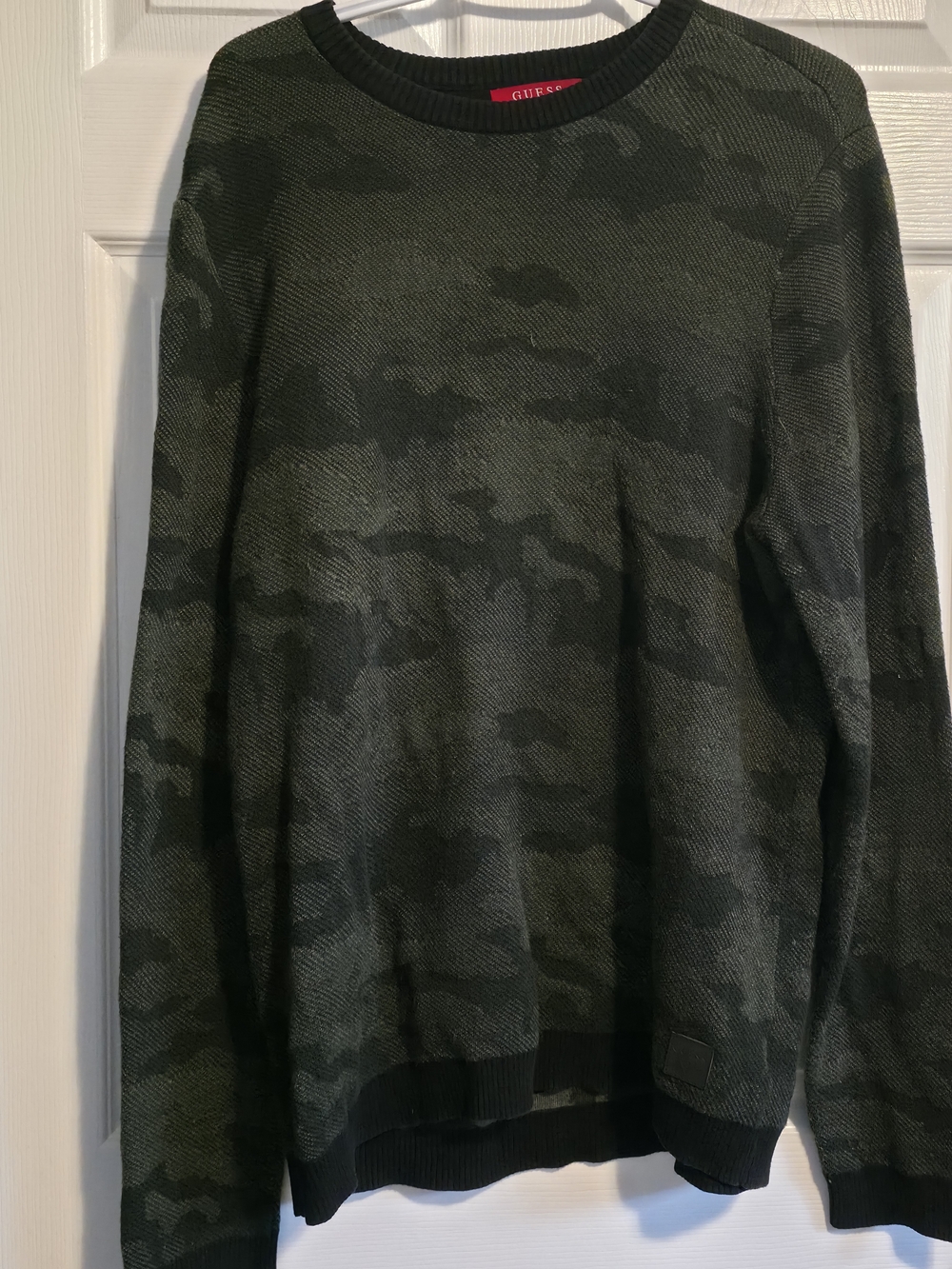 4/$67 Deal! GUESS Men's Dark Olive & Black Camo Crewneck Sweater